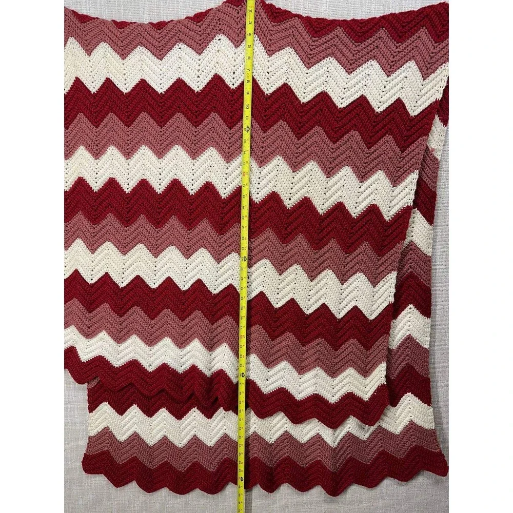Vintage Crochet Ripple Afghan Blanket Burgundy Pink Cream Chevron‎ Throw 009